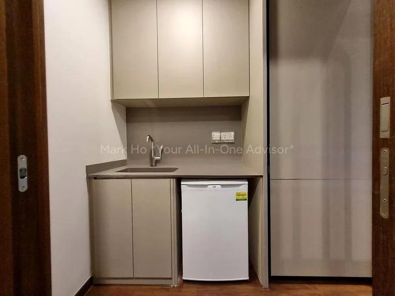 2 Bed Condo for Rent in  Holland Grove Road - Image 3
